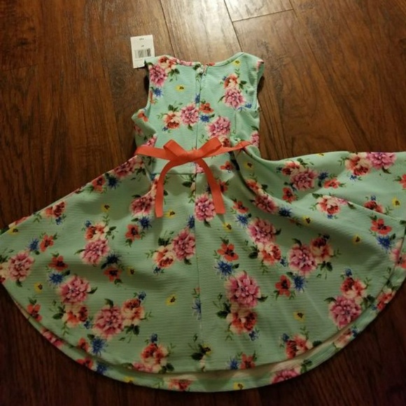 ☆Nwts☆😍 Beautiful Spring/Summer Dress😍 - Picture 3 of 4